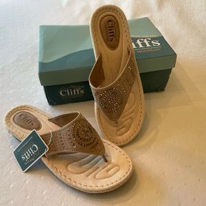 Cliff Sandals - Size 10 NWT
